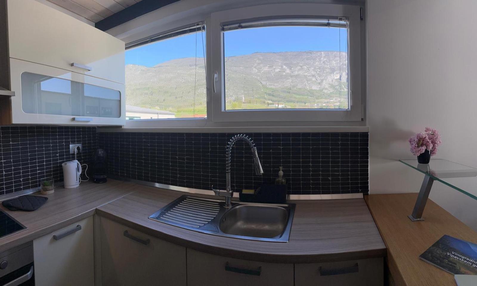 Apartment Stucin Vipava Eksteriør bilde