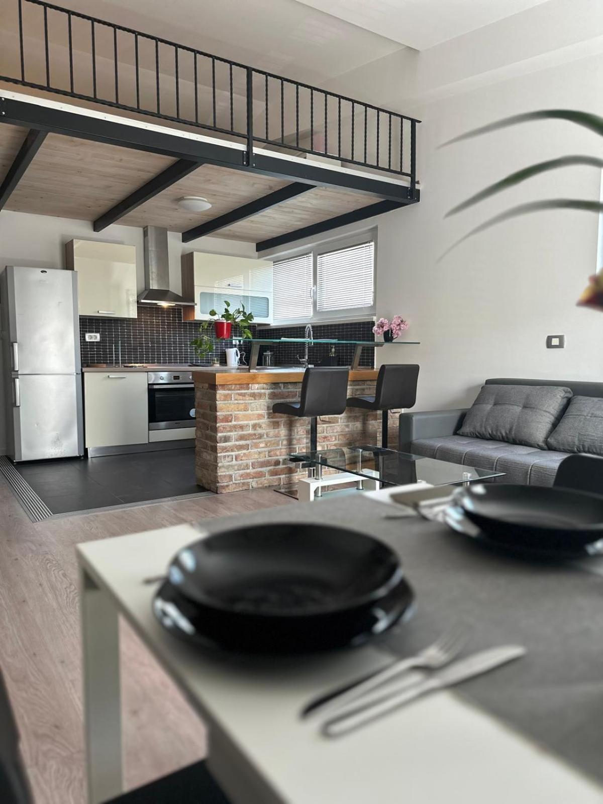 Apartment Stucin Vipava Eksteriør bilde