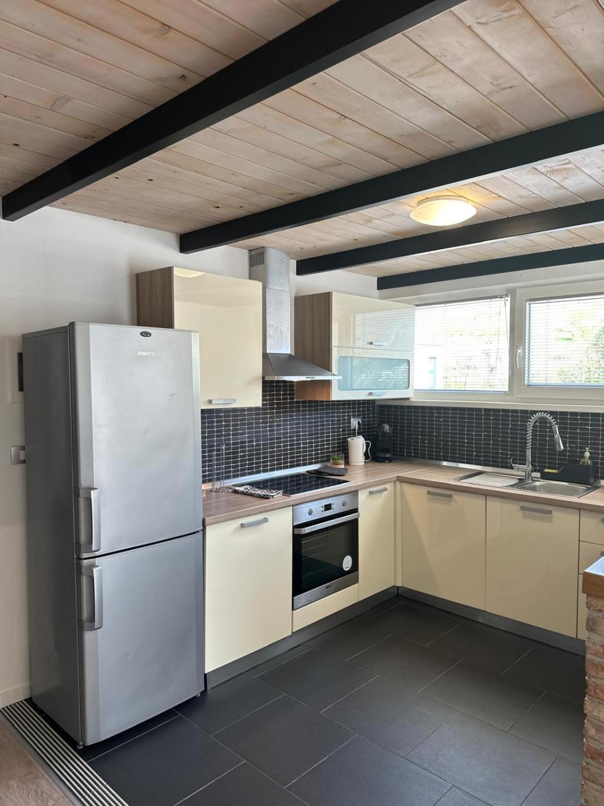 Apartment Stucin Vipava Eksteriør bilde